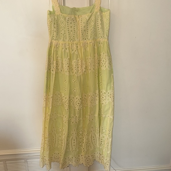 BORGO DE NOR
NINET BRODERIE ANGLAISE MAXI DRESS IN YELLOW size 6 US - Picture 9 of 13